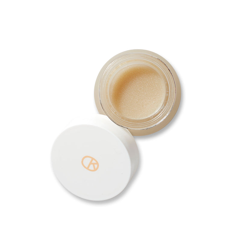 A multi-tasking lip balm that intensely nourishes, softens, and comforts to keep lips hydrated, smooth, plump and vibrant with a subtle shimmer.