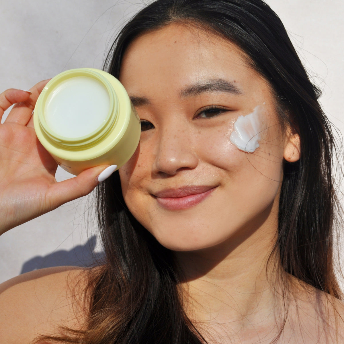 A soothing cleansing balm that melts away makeup, SPF, and buildup while nourishing skin with calming botanicals, leaving it soft, hydrated, and radiant—morning or night, with no residue or tightness.
