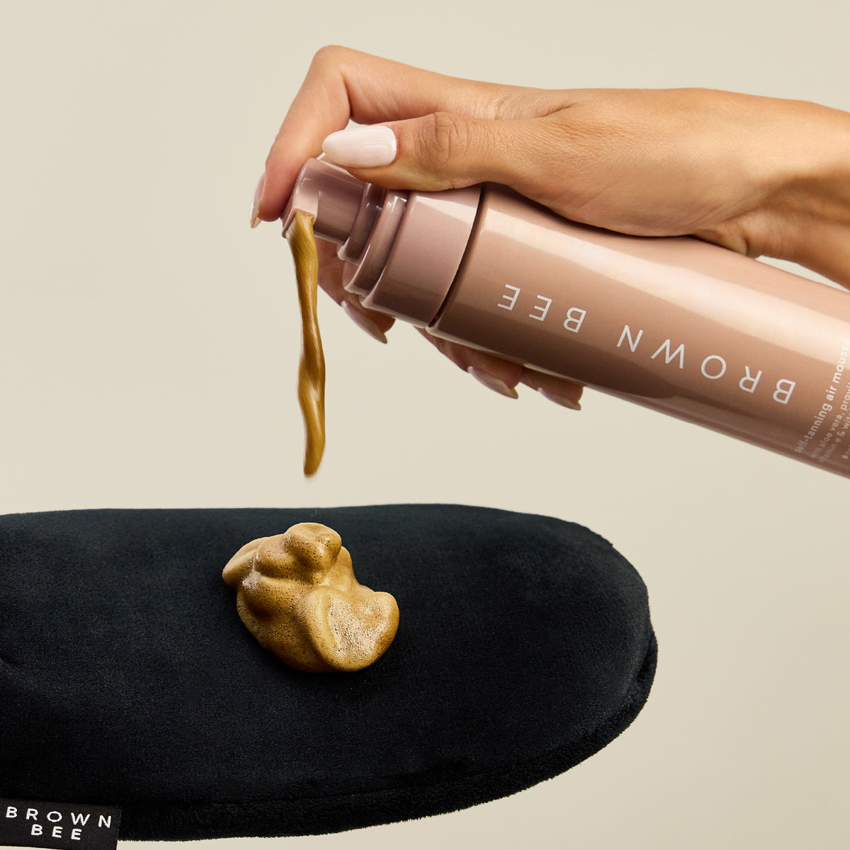 Application Mitt - Brown Bee