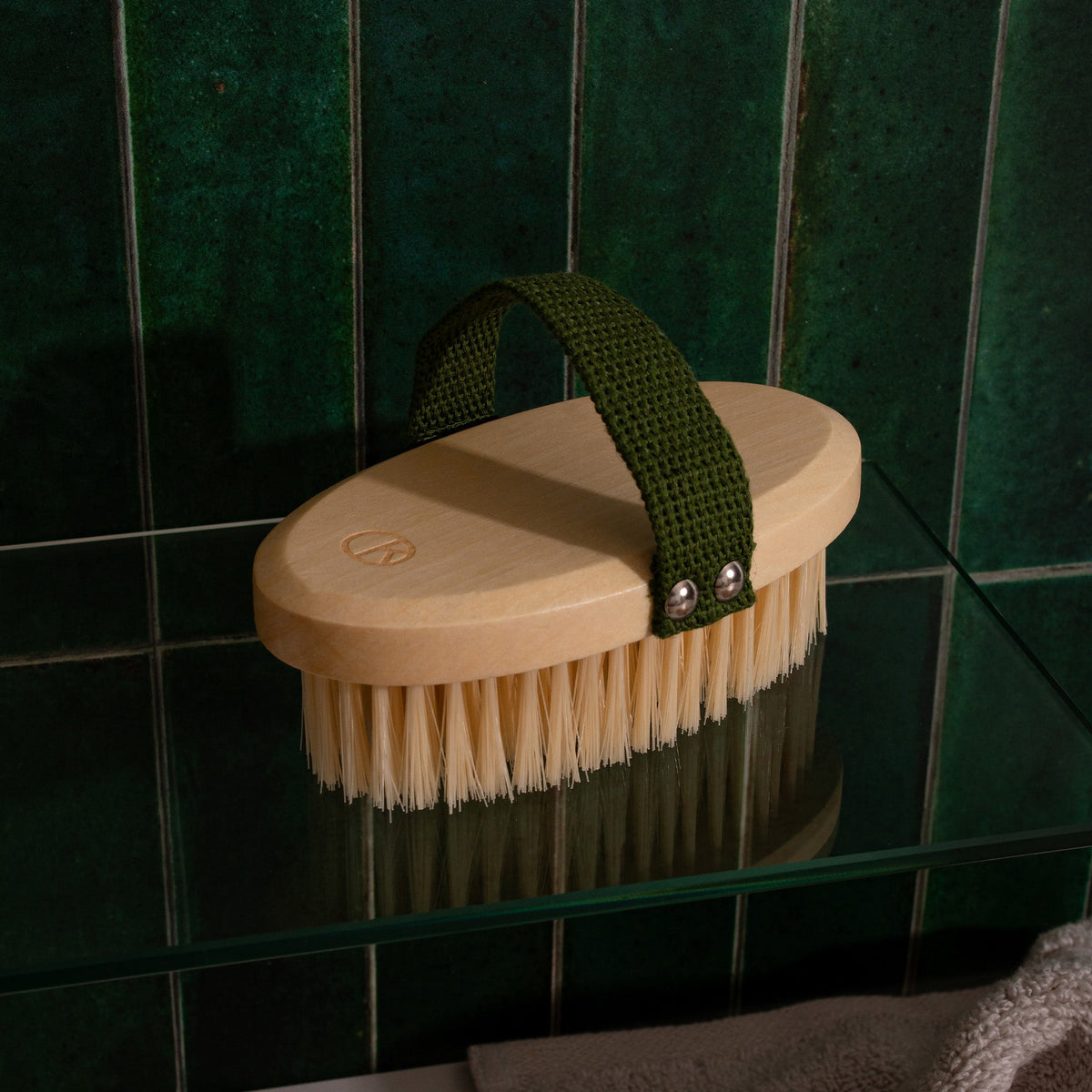 Gimmie Glow Dry Brush - Koba Skincare