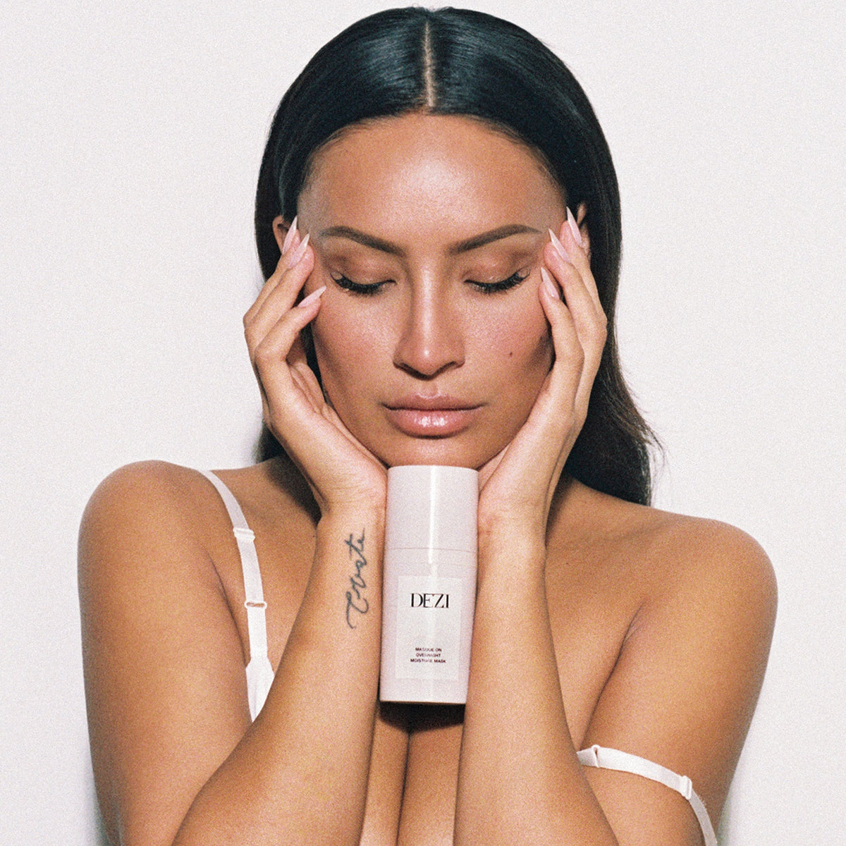 Masque On Overnight Moisture Mask - Thirteen LuneSkincare < Treatments < Face MasksDezi SkinDEZSKI-22175-MAS50 mLMasque On Overnight Moisture Mask