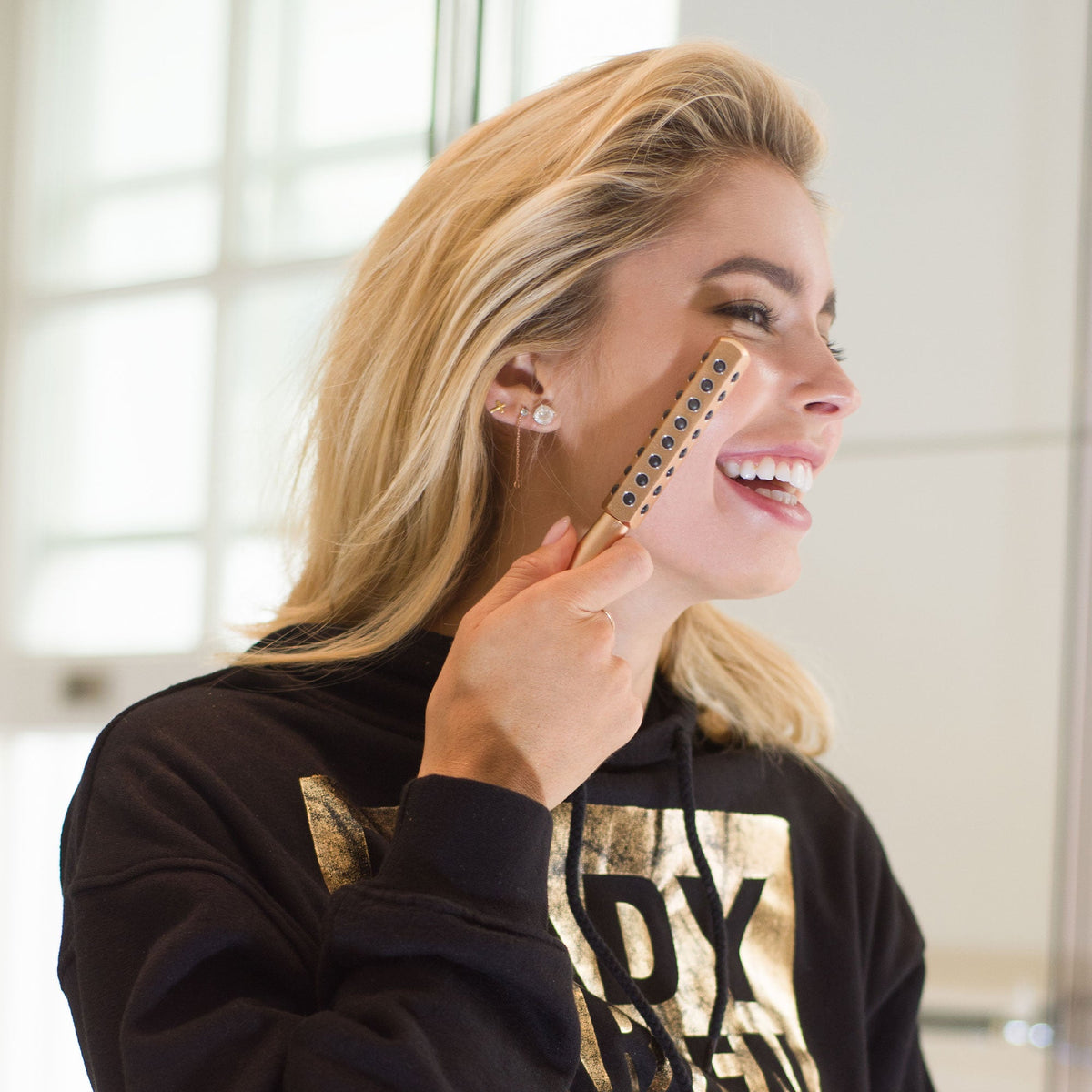 TONE & LIFT Germanium Contouring Facial Roller - MZ Skin
