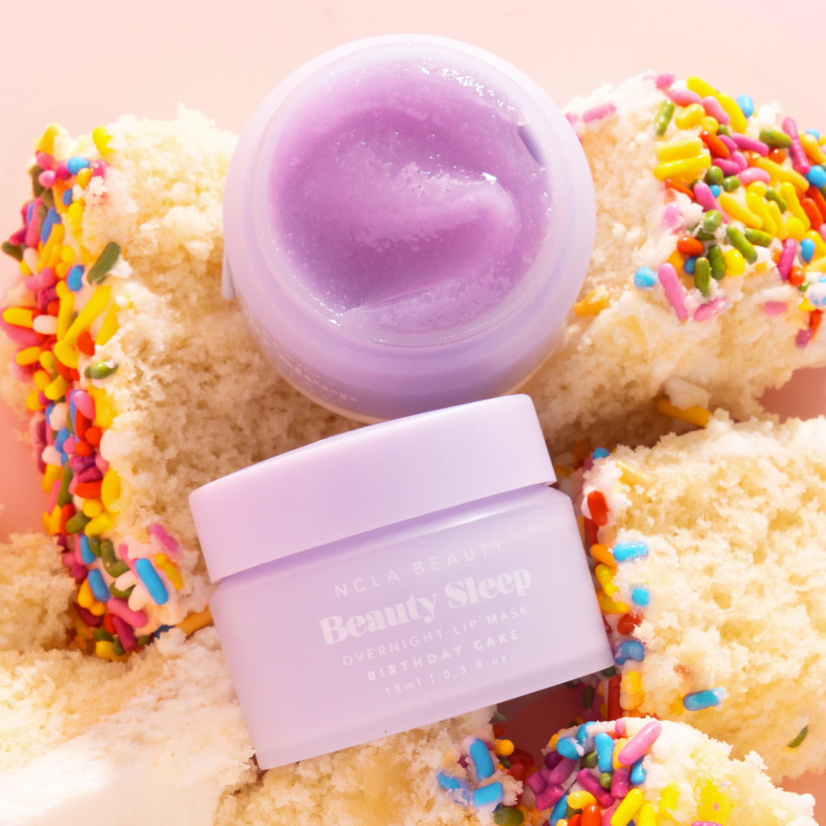 An overnight lip mask formulated with clean and vegan ingredients like castor seed oil and shea butter that hydrate, soothe, and nourish lips.