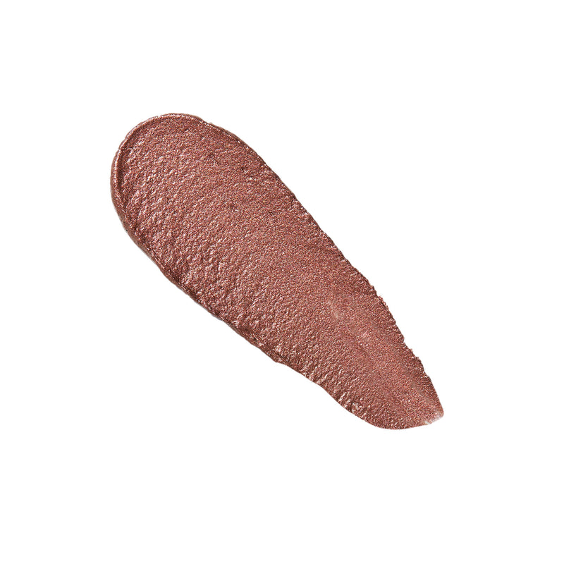 A cream eye shadow that is crease-proof and longwearing for a luminous finish.