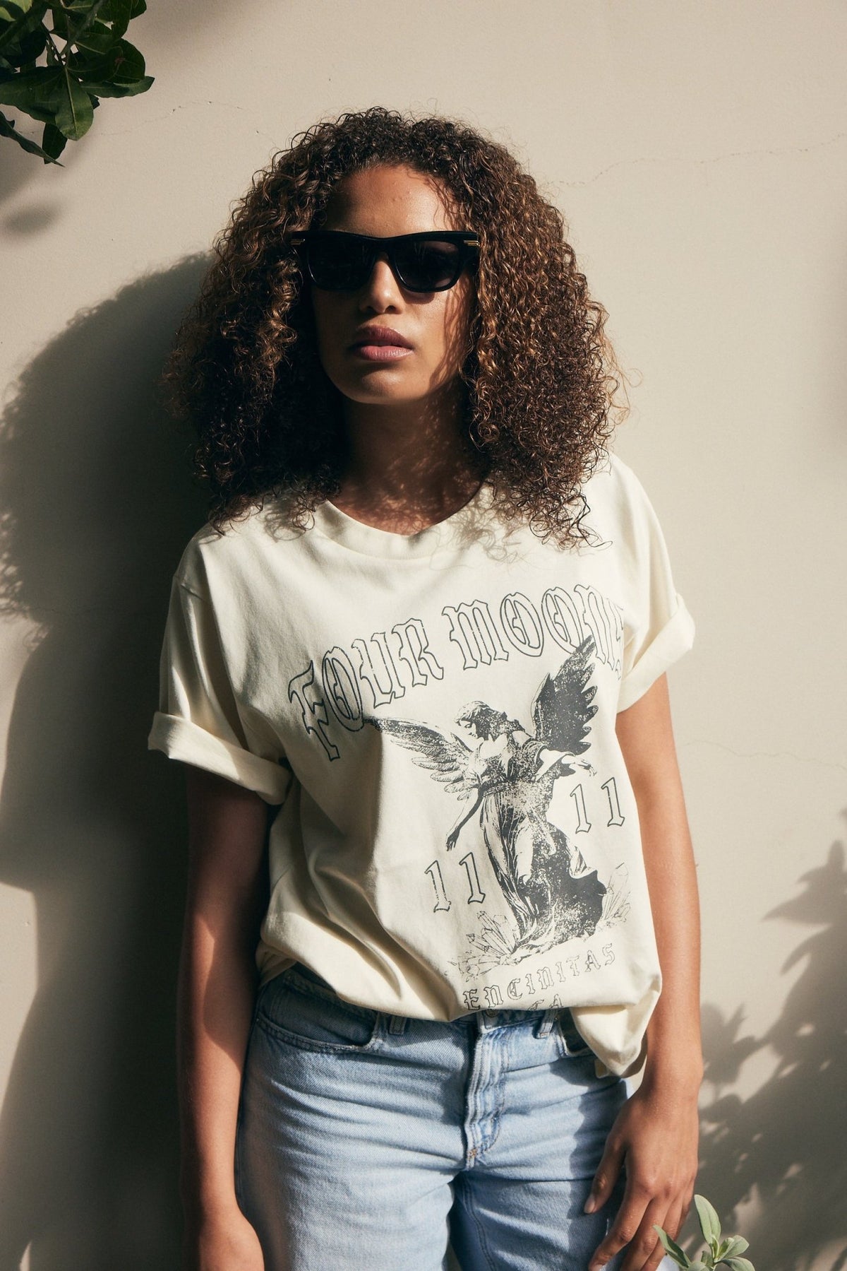1111 Angel Number T-shirt Cream - Four Moons Spa