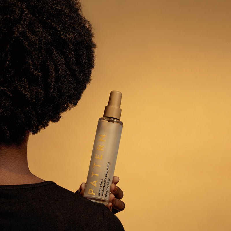 Finish styles with this ultra-lightweight Shine Spray for curly hair to leave curls luminous and radiant.