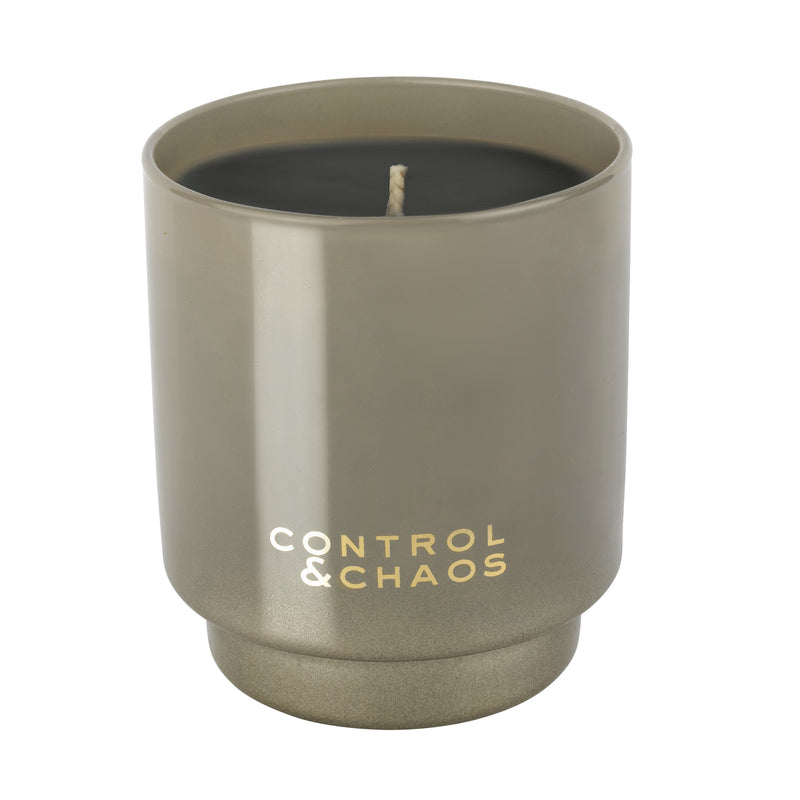 A petrol + salt candle that blends the fresh scent of sea salt and aldehydes with the intriguing aroma of petrol, anchored by warm moss and cedarwood, offering a bold, atmospheric fragrance with up to 40 hours of burn time.