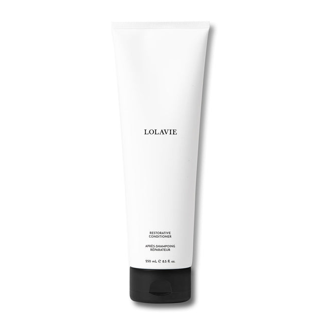 A restorative conditioner that hydrates and nourishes the hair and scalp and repairs the look of existing damage while protecting from future damage.