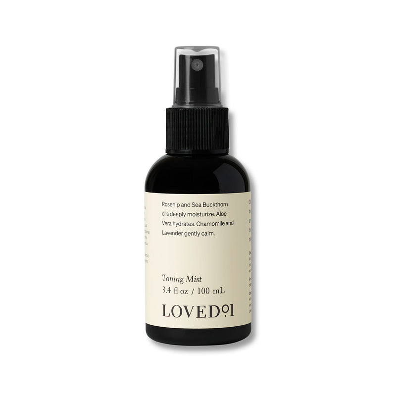 This toning mist refreshes and soothes skin while minimizing the appearance of pores and moisturizing your skin.