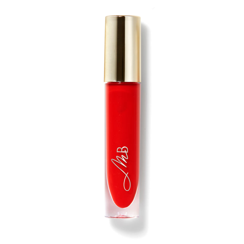 An innovative non-sticky lip oil that boasts vitamin E oil and sustainably cultivated brown algae oil, making for silky smooth, quenched lips that appear full and healthy.