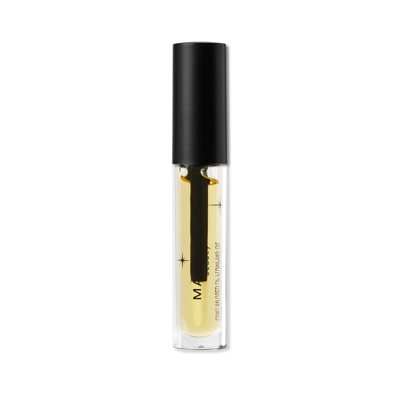 A hydrating and plumping lip oil that features Colombian chili and cinnamon extracts to visibly smooth and enhance the appearance of lips.