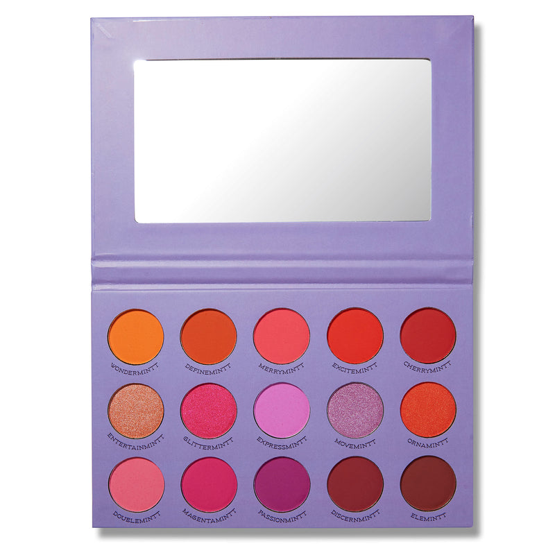 Channel the rich sunset hues of summer with this new 15 shade palette, comprised of 11 matte and 4 shimmer finishes.