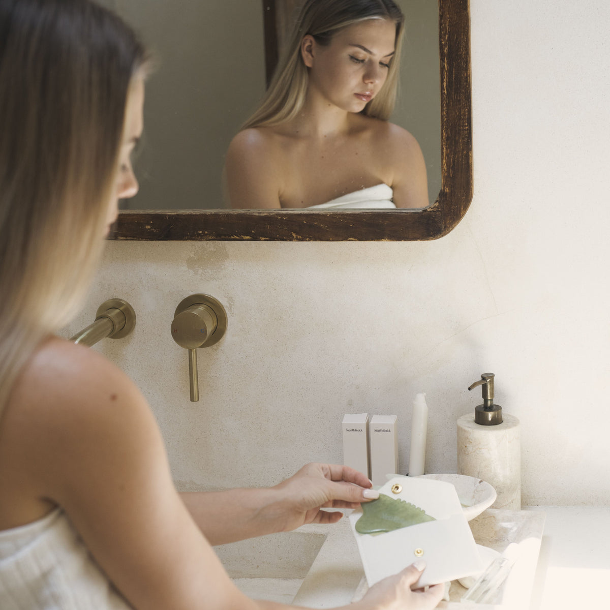 Gua Sha Facial Tool