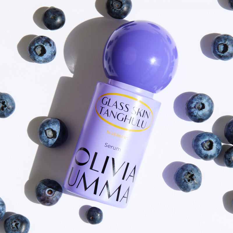 An extra lightweight, hydrating and nutritious serum is loaded with antioxidants, Vitamin E and vitamin-rich fig