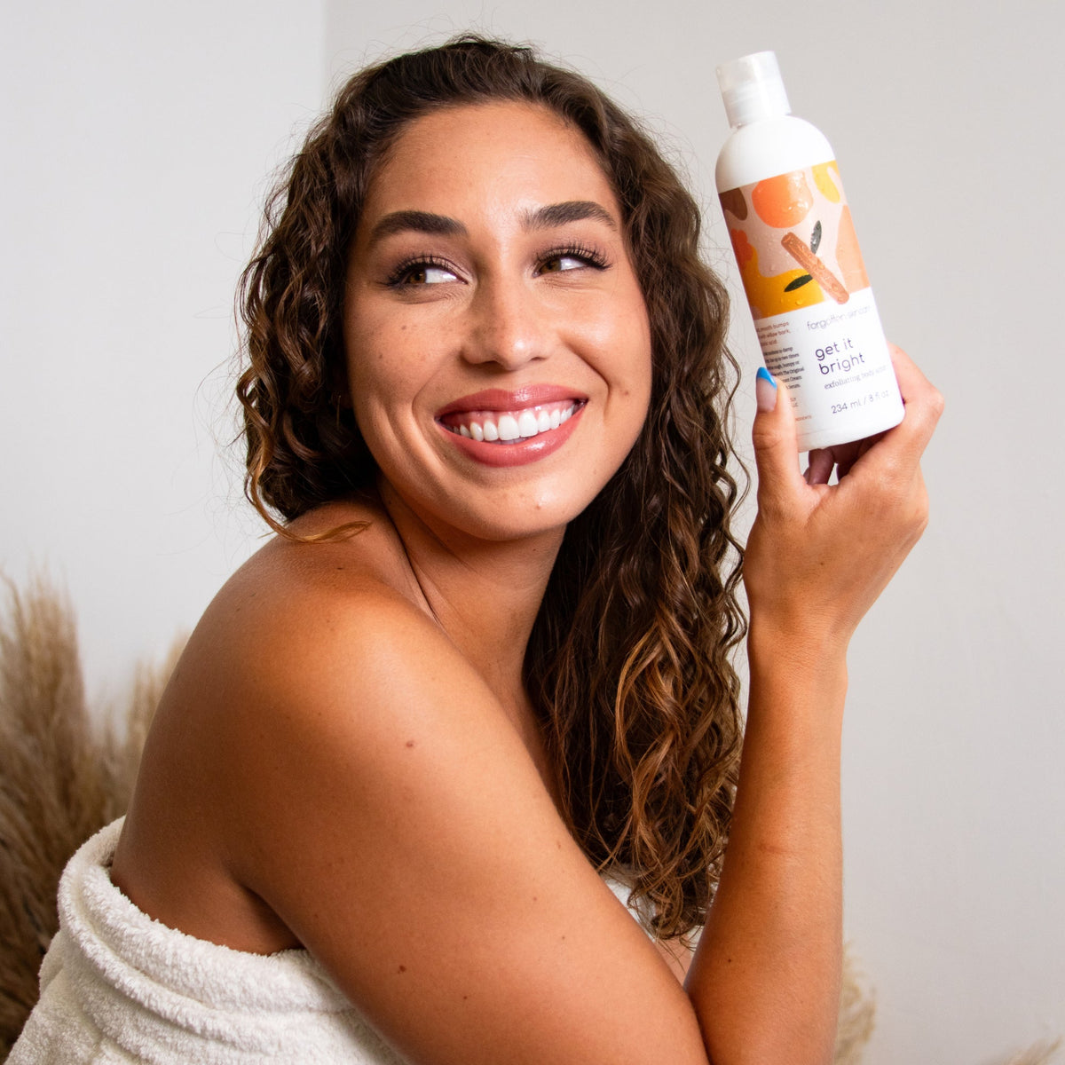 Get It Bright Exfoliating Body Scrub - Forgotten Skincare