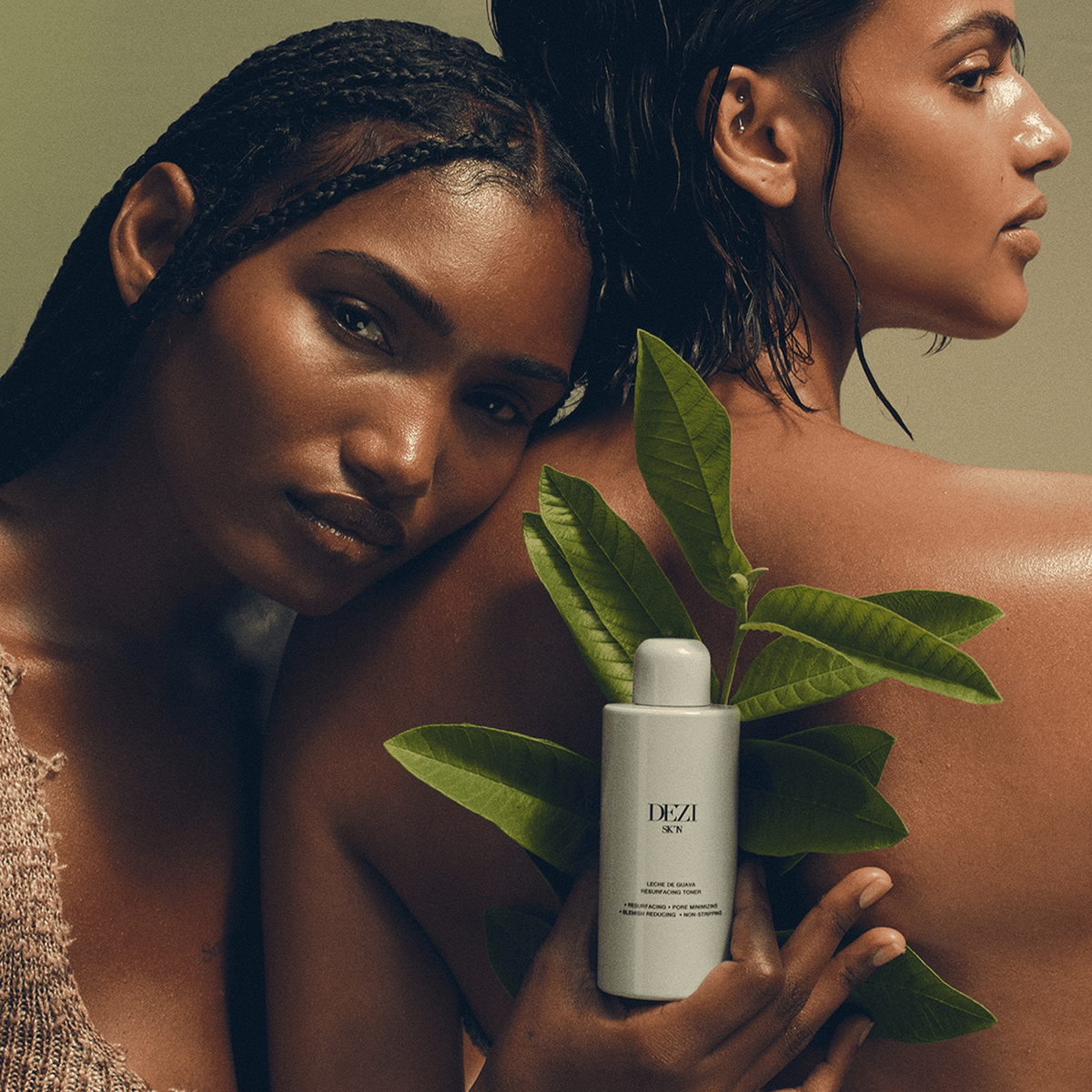 LECHE DE GUAVA Resurfacing Toner - Thirteen LuneSkincare < Moisturizers < Face TonerDezi SkinDEZSKI-50664-LDG5 fl oz / 150mlThis powerful resurfacing, pore minimizing BHA toner helps to gently treat blemishes and post-blemish marks.