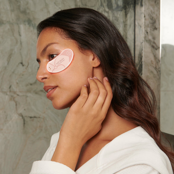 A device that combines active cosmetics with the power of LED for a supercharged eye-care routine that delivers targeted light-therapy to help reduce dark circles, puffiness and fine lines and wrinkles, under, and around the eyes.