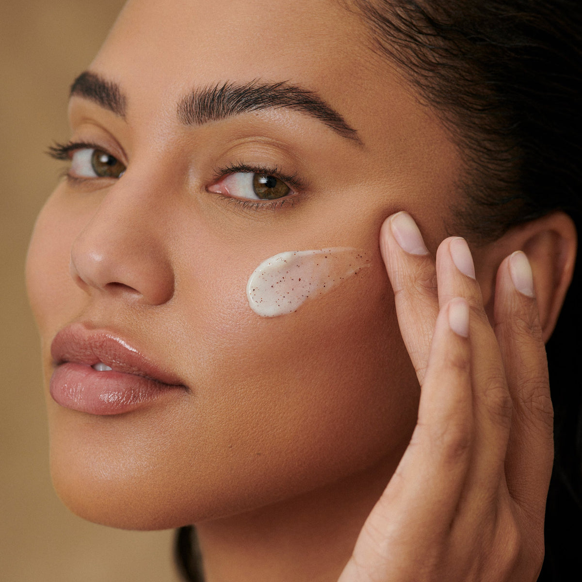 Pava Exfoliating Cleanser - Thirteen LuneSkincare < Cleansers < ExfoliatorsSweet July SkinSWEJUL-22249-PEC5.6 oz.A creamy and gentle exfoliating cleanser with a nutrient-rich blend of papaya and guava extracts that helps to remove makeup and refresh your complexion.