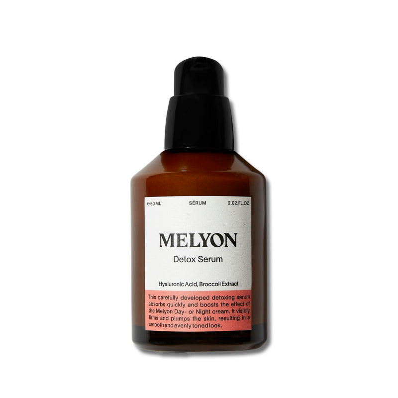 A detoxing serum that absorbs quickly to give skin a smooth and even-tone look.